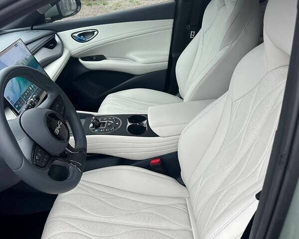 Зелений БІД Seal 06 GT, об'ємом двигуна 0 л та пробігом 11 тис. км за 22500 $, фото 11 на Automoto.ua