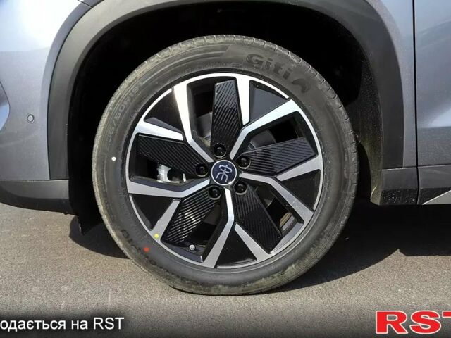 Серый БИД Song, объемом двигателя 1.5 л и пробегом 8 тыс. км за 29000 $, фото 5 на Automoto.ua