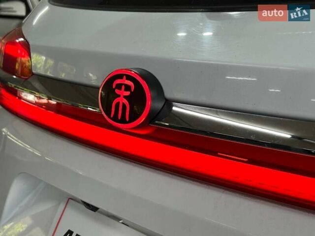 Белый БИД Song EV500, объемом двигателя 0 л и пробегом 38 тыс. км за 16900 $, фото 4 на Automoto.ua