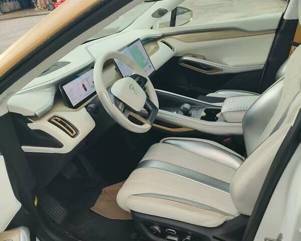Білий БІД Song L, об'ємом двигуна 0 л та пробігом 6 тис. км за 27500 $, фото 8 на Automoto.ua