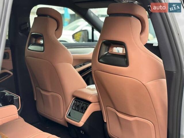 Белый БИД Song L, объемом двигателя 0 л и пробегом 1 тыс. км за 27499 $, фото 12 на Automoto.ua