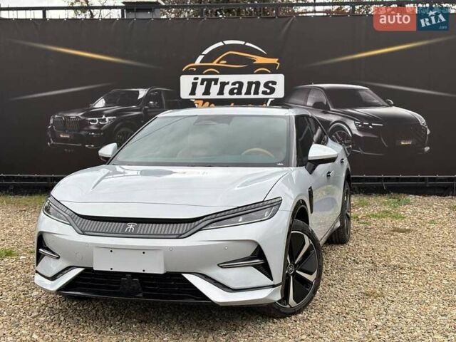 Белый БИД Song L, объемом двигателя 0 л и пробегом 1 тыс. км за 27499 $, фото 3 на Automoto.ua