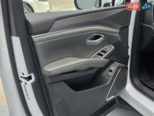 Белый БИД Song L, объемом двигателя 1.5 л и пробегом 8 тыс. км за 29900 $, фото 19 на Automoto.ua