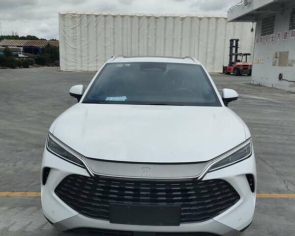 Білий БІД Song L, об'ємом двигуна 1.5 л та пробігом 3 тис. км за 28500 $, фото 1 на Automoto.ua