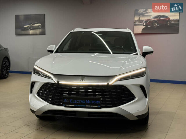 Белый БИД Song L, объемом двигателя 1.5 л и пробегом 1 тыс. км за 34499 $, фото 6 на Automoto.ua