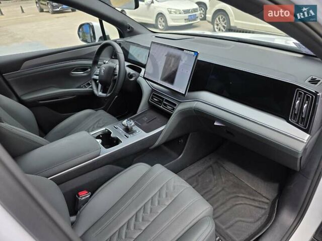 Белый БИД Song L, объемом двигателя 1.5 л и пробегом 8 тыс. км за 29900 $, фото 17 на Automoto.ua