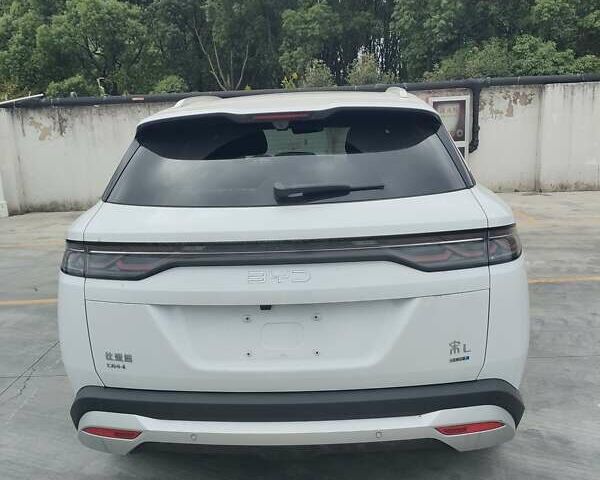 Білий БІД Song L, об'ємом двигуна 1.5 л та пробігом 3 тис. км за 28500 $, фото 4 на Automoto.ua