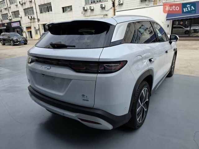 Белый БИД Song L, объемом двигателя 1.5 л и пробегом 8 тыс. км за 29900 $, фото 6 на Automoto.ua