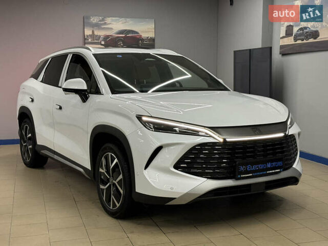 Белый БИД Song L, объемом двигателя 1.5 л и пробегом 1 тыс. км за 34499 $, фото 9 на Automoto.ua