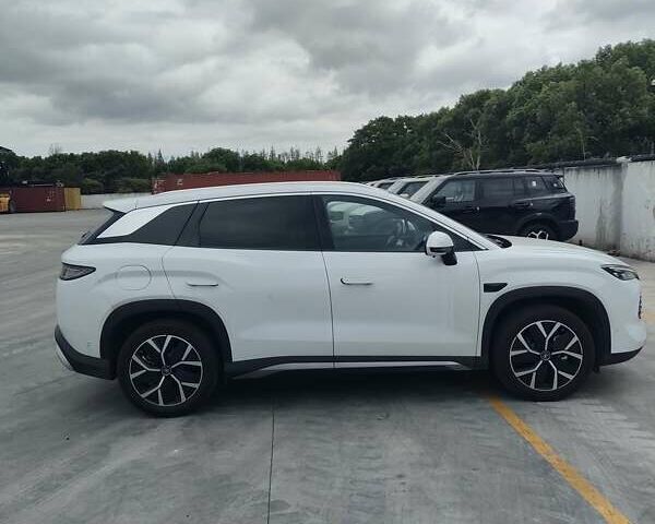 Білий БІД Song L, об'ємом двигуна 1.5 л та пробігом 3 тис. км за 28500 $, фото 2 на Automoto.ua