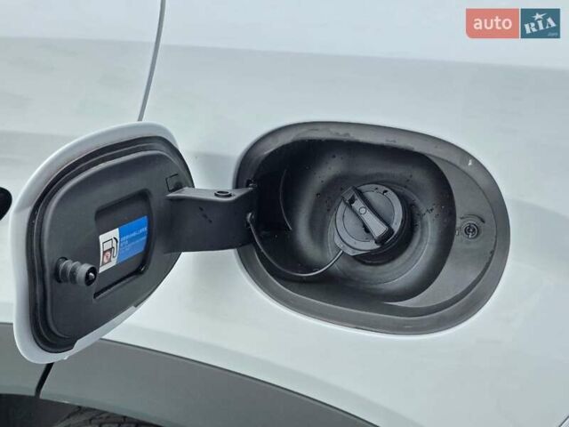 Белый БИД Song L, объемом двигателя 1.5 л и пробегом 8 тыс. км за 29900 $, фото 23 на Automoto.ua