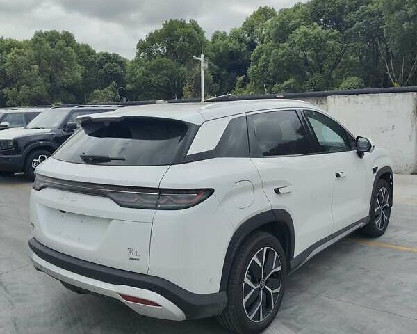 Білий БІД Song L, об'ємом двигуна 1.5 л та пробігом 3 тис. км за 28500 $, фото 3 на Automoto.ua