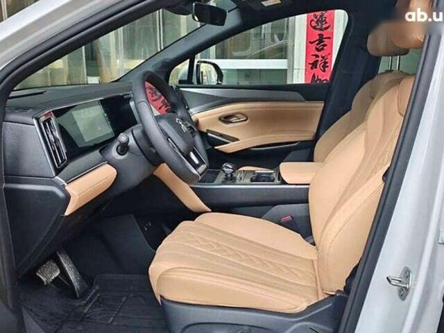 БИД Song L, объемом двигателя 0 л и пробегом 2 тыс. км за 29000 $, фото 2 на Automoto.ua