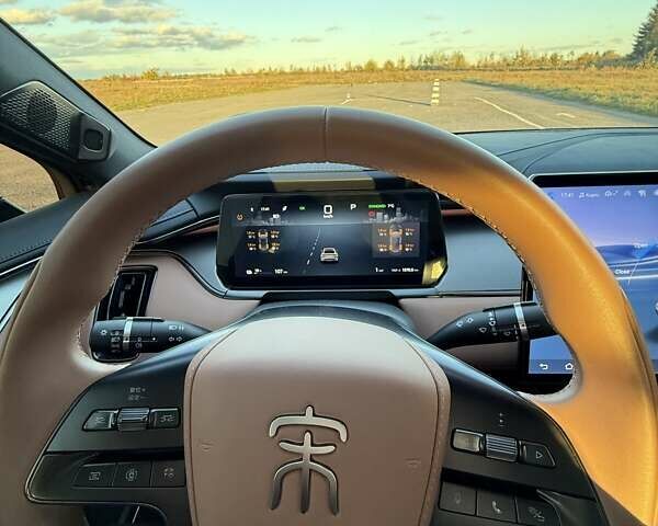 Серый БИД Song L, объемом двигателя 0 л и пробегом 23 тыс. км за 30500 $, фото 9 на Automoto.ua