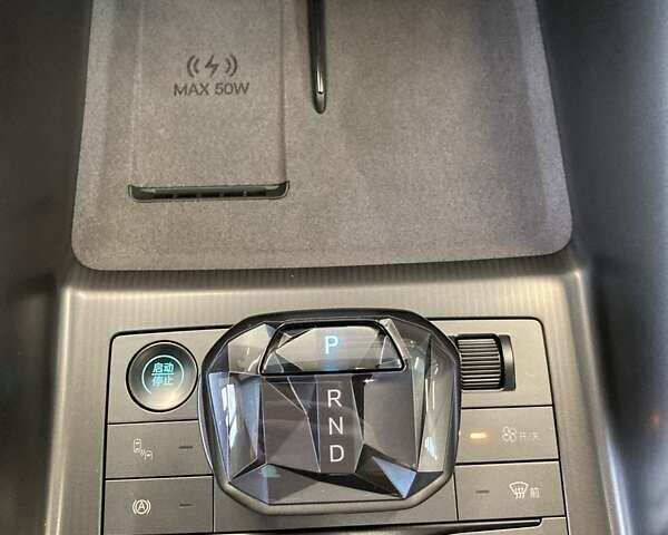 Серый БИД Song L, объемом двигателя 0 л и пробегом 1 тыс. км за 31500 $, фото 26 на Automoto.ua