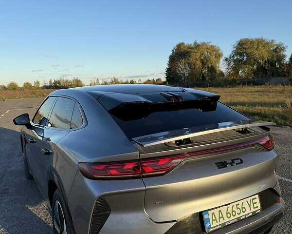 Серый БИД Song L, объемом двигателя 0 л и пробегом 23 тыс. км за 30500 $, фото 2 на Automoto.ua