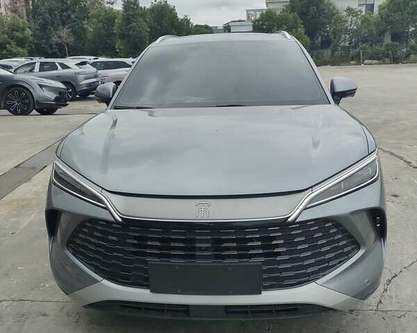 Серый БИД Song L, объемом двигателя 1.5 л и пробегом 11 тыс. км за 26500 $, фото 1 на Automoto.ua