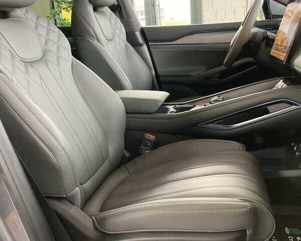 Серый БИД Song L, объемом двигателя 0 л и пробегом 1 тыс. км за 31500 $, фото 19 на Automoto.ua