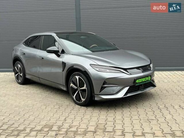 Серый БИД Song L, объемом двигателя 0 л и пробегом 24 тыс. км за 26000 $, фото 2 на Automoto.ua