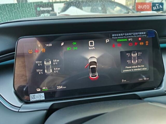 Серый БИД Song L, объемом двигателя 0 л и пробегом 1 тыс. км за 33800 $, фото 6 на Automoto.ua