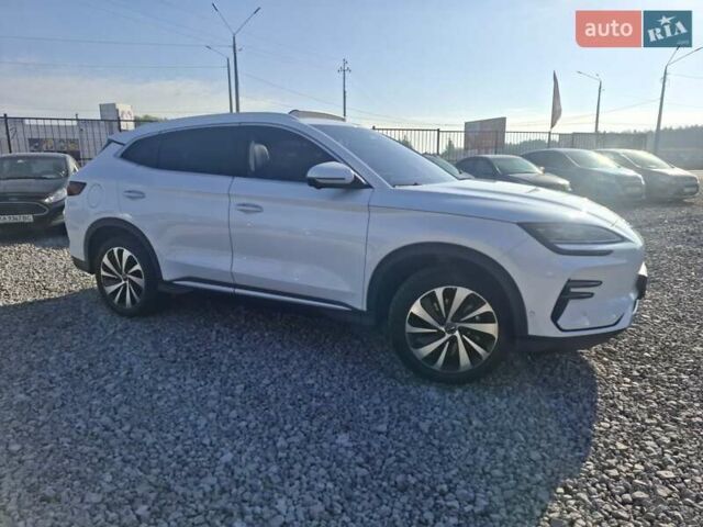 Белый БИД Song Plus, объемом двигателя 0 л и пробегом 49 тыс. км за 24999 $, фото 6 на Automoto.ua