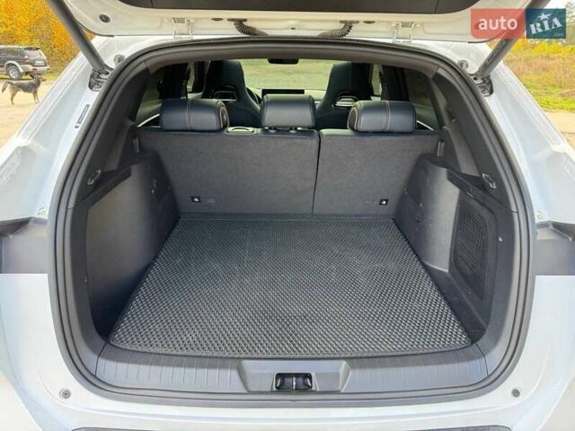 Белый БИД Song Plus, объемом двигателя 0 л и пробегом 67 тыс. км за 24900 $, фото 19 на Automoto.ua