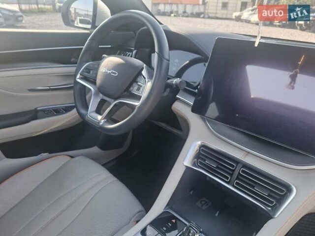 Белый БИД Song Plus, объемом двигателя 0 л и пробегом 49 тыс. км за 24999 $, фото 10 на Automoto.ua