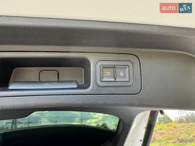 Белый БИД Song Plus, объемом двигателя 0 л и пробегом 67 тыс. км за 24900 $, фото 21 на Automoto.ua