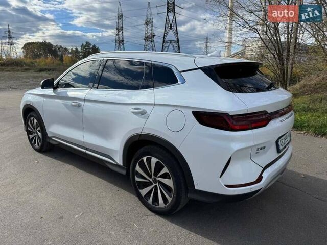 Белый БИД Song Plus, объемом двигателя 0 л и пробегом 67 тыс. км за 24900 $, фото 1 на Automoto.ua