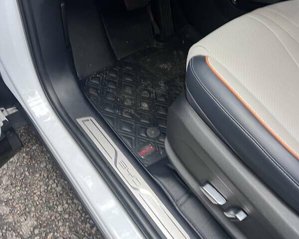 Білий БІД Song Plus, об'ємом двигуна 0 л та пробігом 25 тис. км за 25900 $, фото 18 на Automoto.ua