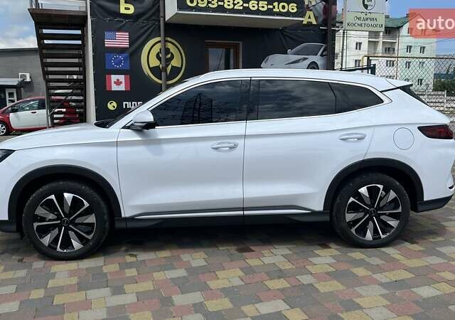 Білий БІД Song Plus, об'ємом двигуна 0 л та пробігом 10 тис. км за 27800 $, фото 3 на Automoto.ua