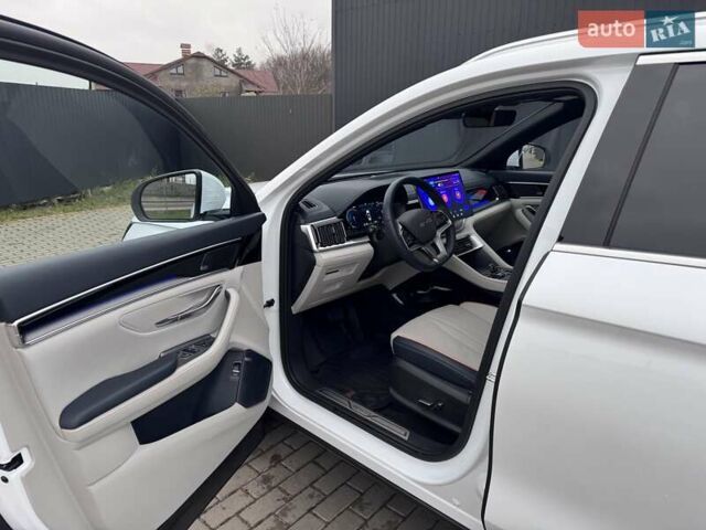 Білий БІД Song Plus, об'ємом двигуна 0 л та пробігом 13 тис. км за 26000 $, фото 7 на Automoto.ua