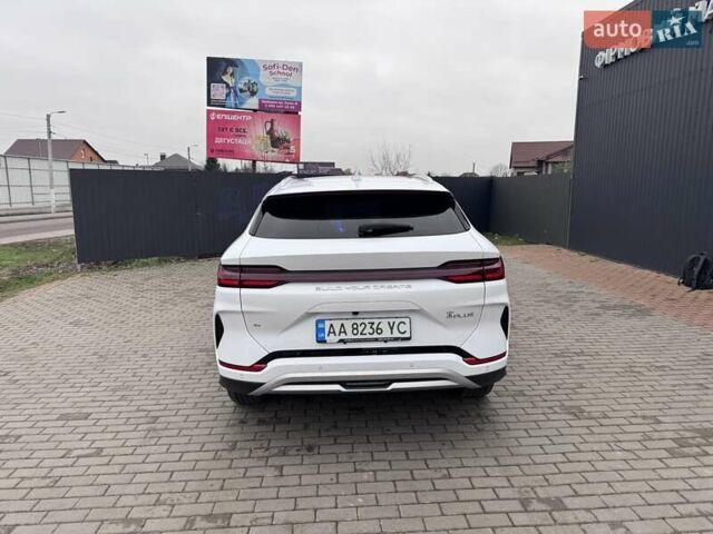 Білий БІД Song Plus, об'ємом двигуна 0 л та пробігом 13 тис. км за 26000 $, фото 4 на Automoto.ua