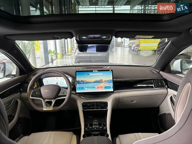 Белый БИД Song Plus, объемом двигателя 0 л и пробегом 1 тыс. км за 28500 $, фото 5 на Automoto.ua