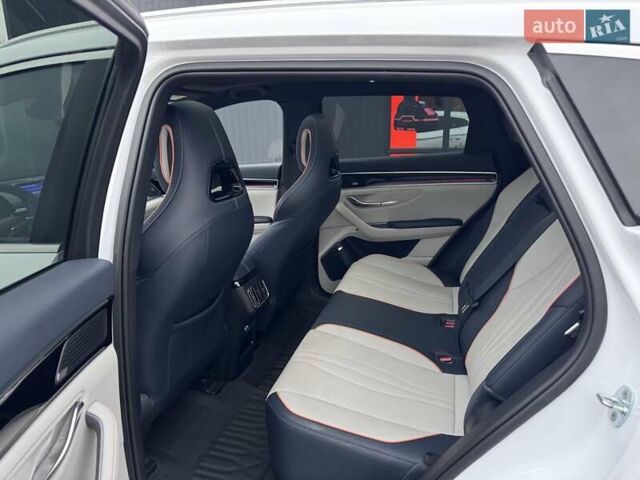 Білий БІД Song Plus, об'ємом двигуна 0 л та пробігом 13 тис. км за 26000 $, фото 20 на Automoto.ua