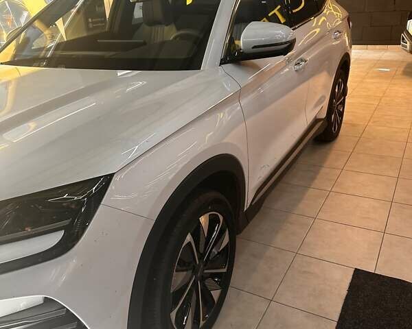 БИД Song Plus 2024 в Львове на Automoto.ua Белый БИД Song Plus, объемом двигателя 0 л и пробегом 1 тыс. км за 28500 $, фото 2 на Automoto.ua