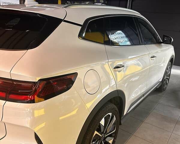 БИД Song Plus 2024 в Львове на Automoto.ua Белый БИД Song Plus, объемом двигателя 0 л и пробегом 1 тыс. км за 28500 $, фото 5 на Automoto.ua