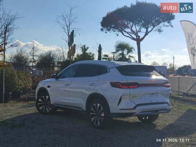 Белый БИД Song Plus, объемом двигателя 0 л и пробегом 2 тыс. км за 28900 $, фото 4 на Automoto.ua