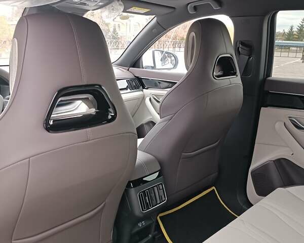 Белый БИД Song Plus, объемом двигателя 0 л и пробегом 1 тыс. км за 27000 $, фото 10 на Automoto.ua