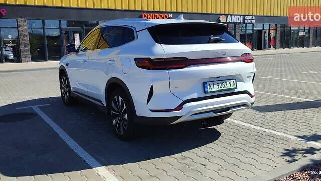 Белый БИД Song Plus, объемом двигателя 0 л и пробегом 24 тыс. км за 27800 $, фото 5 на Automoto.ua