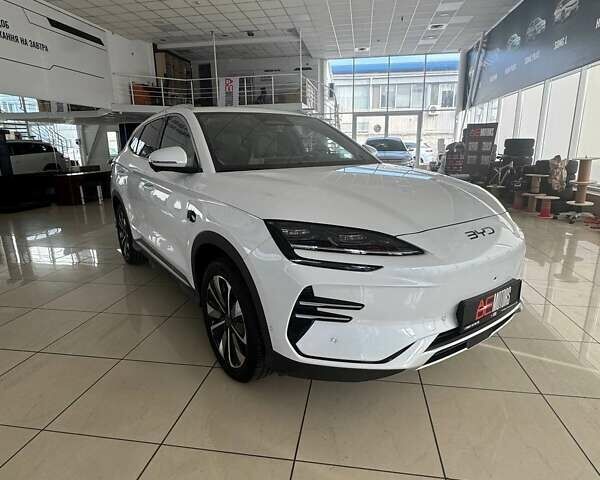 Белый БИД Song Plus, объемом двигателя 0 л и пробегом 1 тыс. км за 28500 $, фото 3 на Automoto.ua