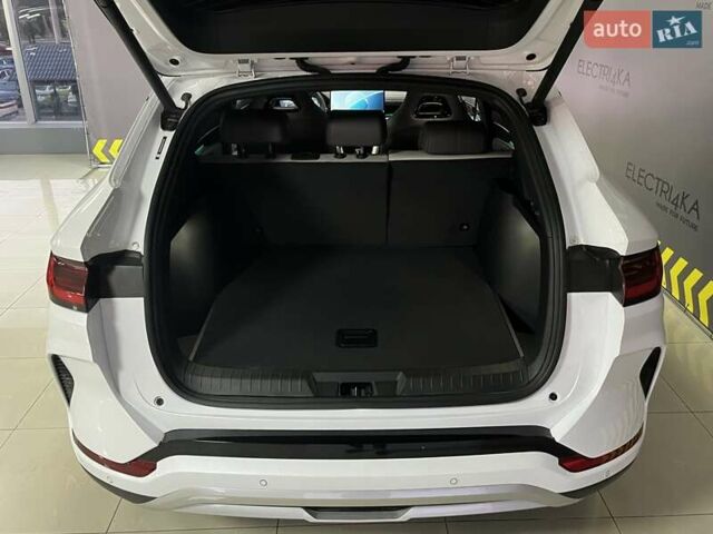 Белый БИД Song Plus, объемом двигателя 0 л и пробегом 1 тыс. км за 27000 $, фото 5 на Automoto.ua