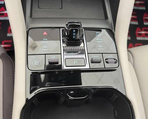 Белый БИД Song Plus, объемом двигателя 0 л и пробегом 1 тыс. км за 28500 $, фото 25 на Automoto.ua