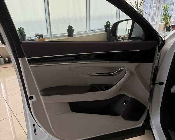 Белый БИД Song Plus, объемом двигателя 0 л и пробегом 1 тыс. км за 28500 $, фото 15 на Automoto.ua