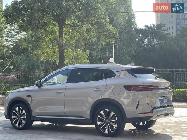 Бежевый БИД Song Plus, объемом двигателя 0 л и пробегом 3 тыс. км за 23700 $, фото 3 на Automoto.ua