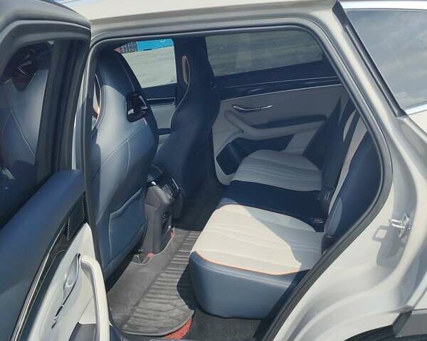 Бежевый БИД Song Plus, объемом двигателя 1.5 л и пробегом 13 тыс. км за 28500 $, фото 9 на Automoto.ua