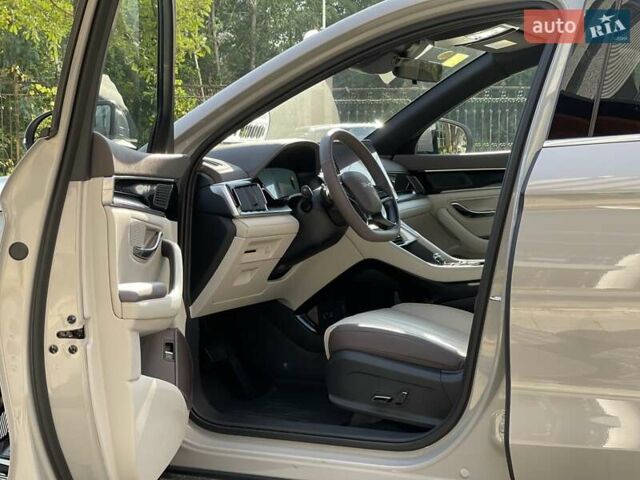 Бежевый БИД Song Plus, объемом двигателя 0 л и пробегом 3 тыс. км за 23700 $, фото 5 на Automoto.ua