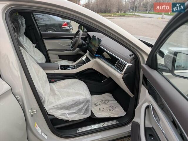 Бежевый БИД Song Plus, объемом двигателя 0 л и пробегом 1 тыс. км за 27500 $, фото 4 на Automoto.ua