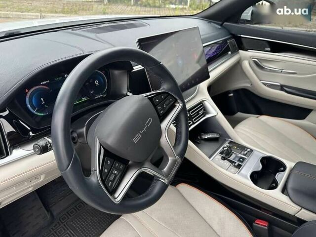 БИД Song Plus, объемом двигателя 0 л и пробегом 31 тыс. км за 25500 $, фото 9 на Automoto.ua