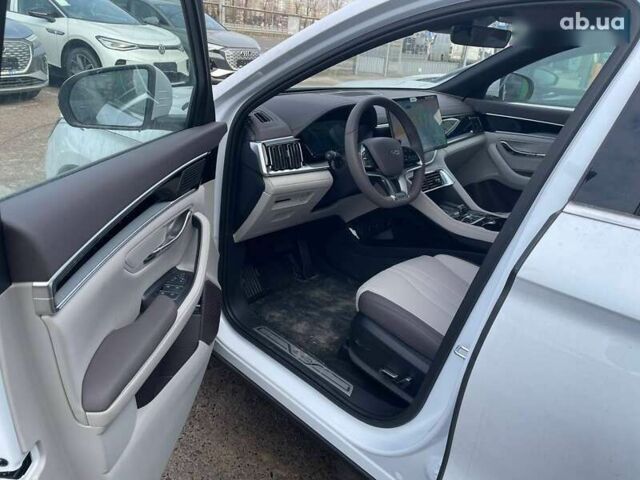 БИД Song Plus, объемом двигателя 0 л и пробегом 3 тыс. км за 23999 $, фото 2 на Automoto.ua